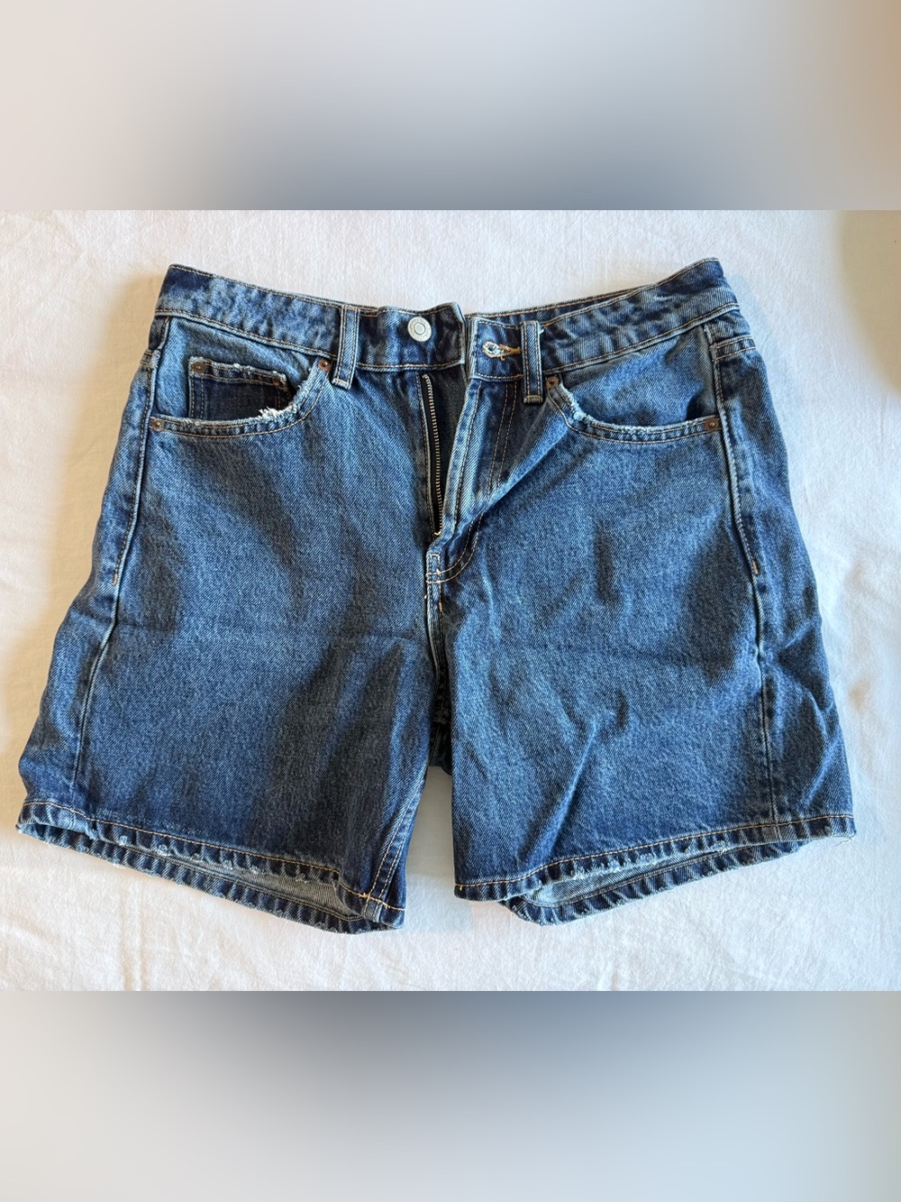 Zara Women's Denim Shorts in Dark Blue
